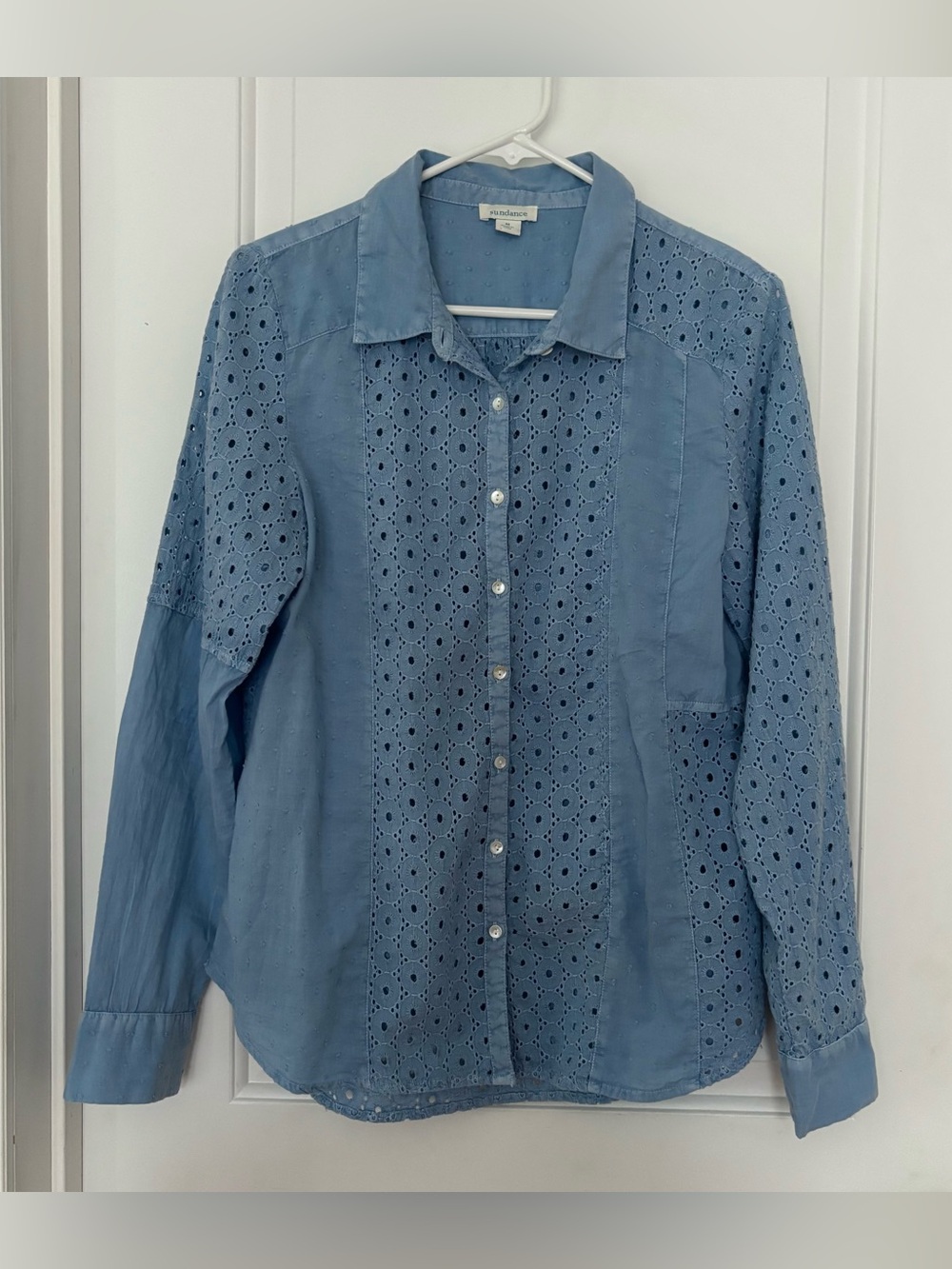Sundance blue eyelet lace button down shirt medium 100% cotton lightweight